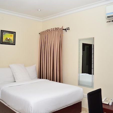 De Rigg Place Lagos Exterior foto